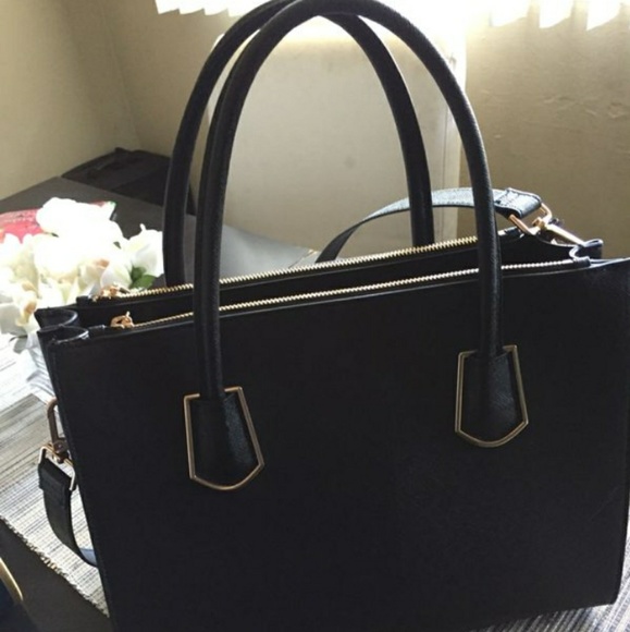 H&M Handbags - H&M purse